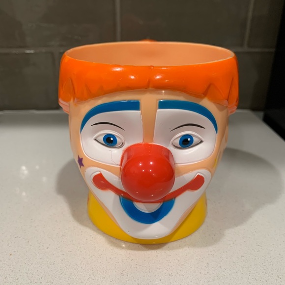 Ringling Bros. and Barnum & Bailey Plastic Mug - Picture 1 of 4